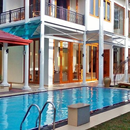 White Palace Hotel Gampaha Zewnętrze zdjęcie